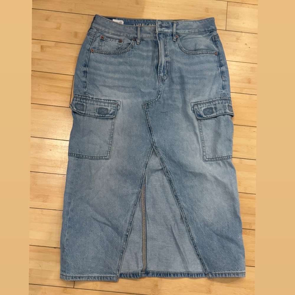 American Eagle V Maxi Skirt - Size 2